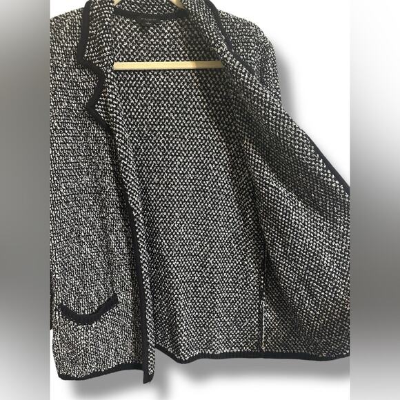 Ann Taylor Black and White Cardigan with Lapel Collar soft cotton blend Large - Picture 6 of 6